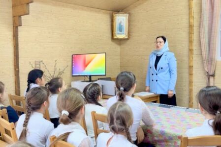 Открытый урок по Закону Божию прошёл в Пантелеимоновском храме г. Батайска