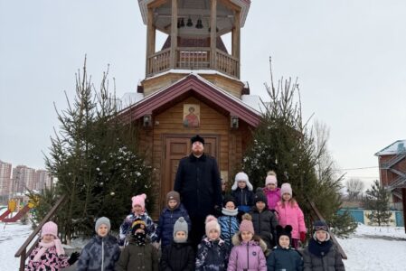 Воспитанники детского сада «Кувшинка» посетили Пантелеимоновский храм города Батайска