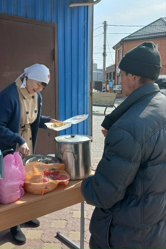 Воскресное кормление на нашем Приходе
