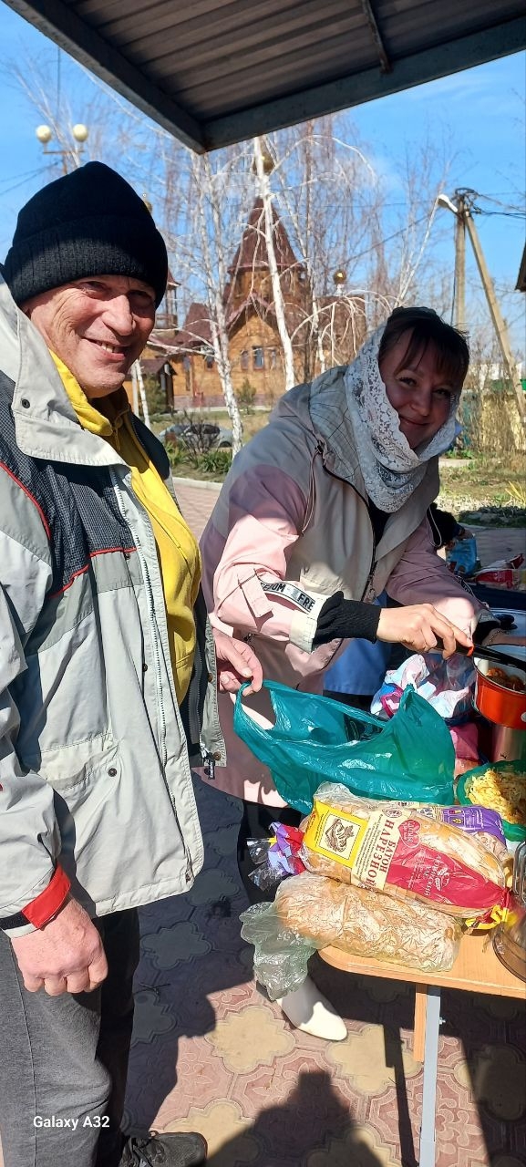 Воскресное кормление нуждающихся в  день памяти Сорока Севастийских мучеников