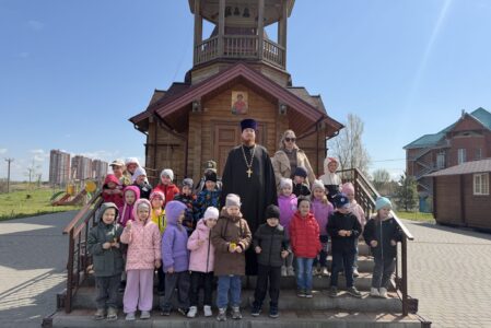 Воспитанники детского сада «Кувшинка» посетили Пантелеимоновский храм Батайска